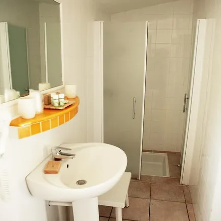 Hotel U Dragulinu 3*
